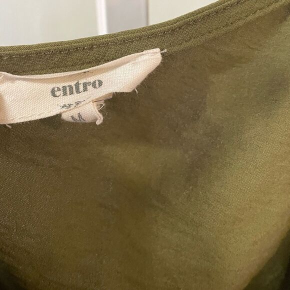 Entro Hunter Green Sleeveless Top with Buttons - Picture 3 of 4